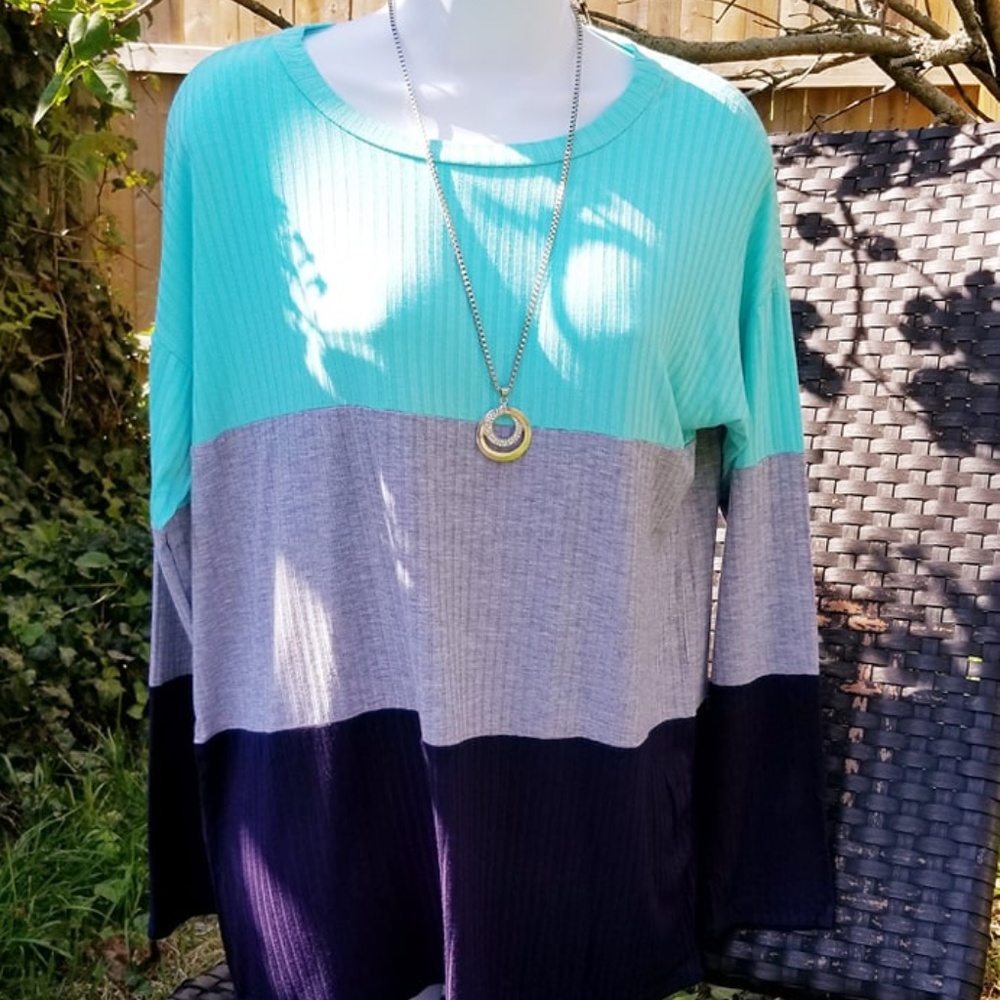 Colorblock Long Sleeve Pullover Shirt - Aqua, Dove - Picture 2 of 8